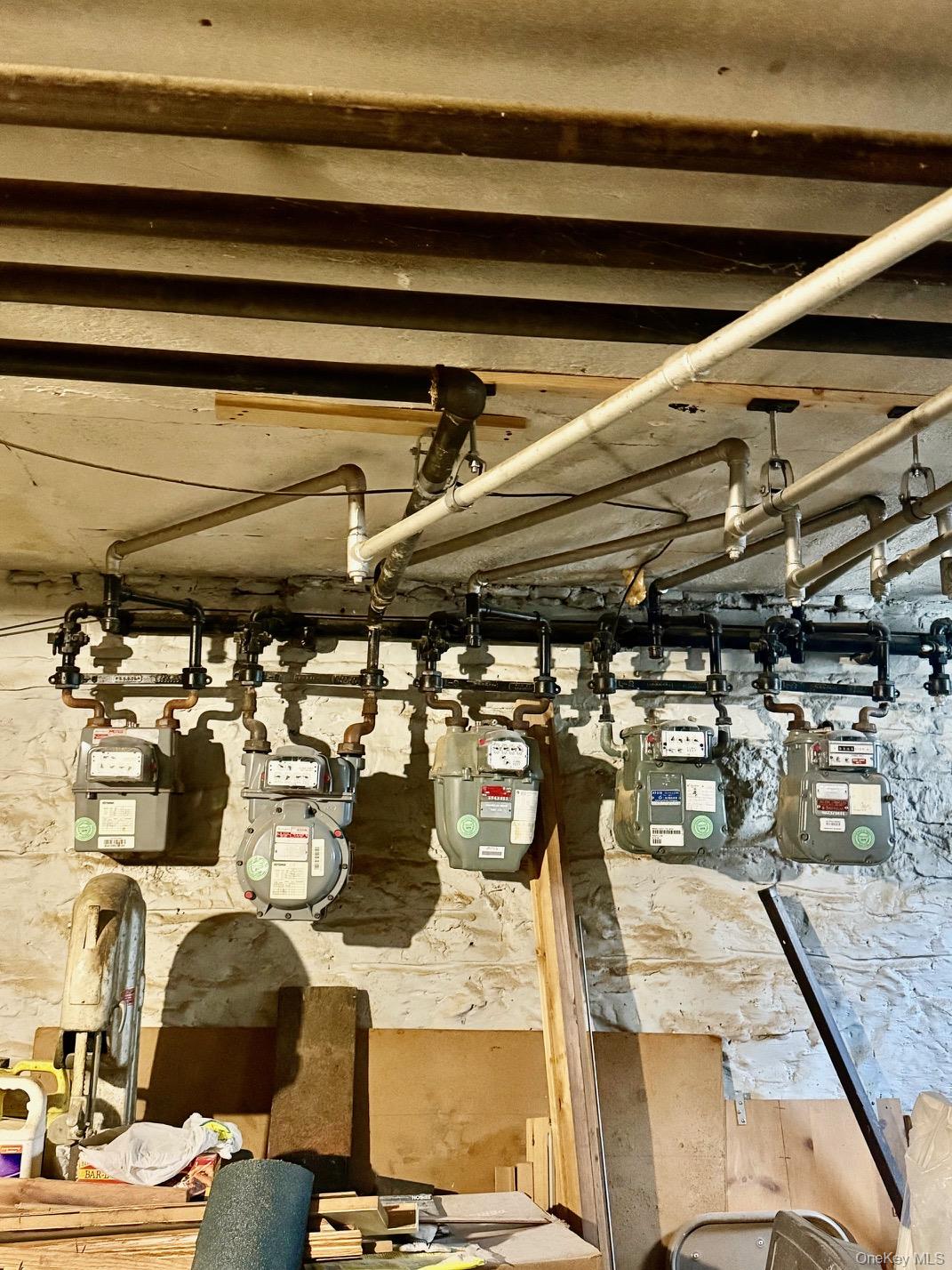 #20 photo, 2052 Gates Avenue, Ridgewood , NY 11385