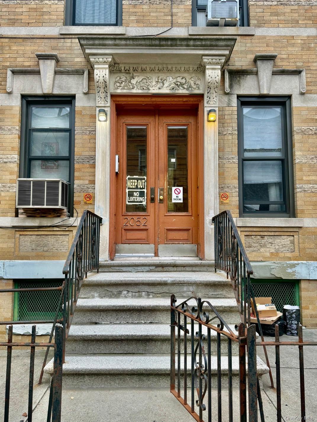 #4 photo, 2052 Gates Avenue, Ridgewood , NY 11385