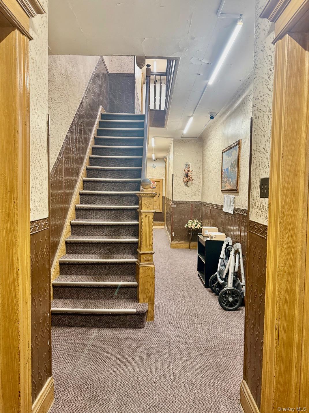 #5 photo, 2052 Gates Avenue, Ridgewood , NY 11385