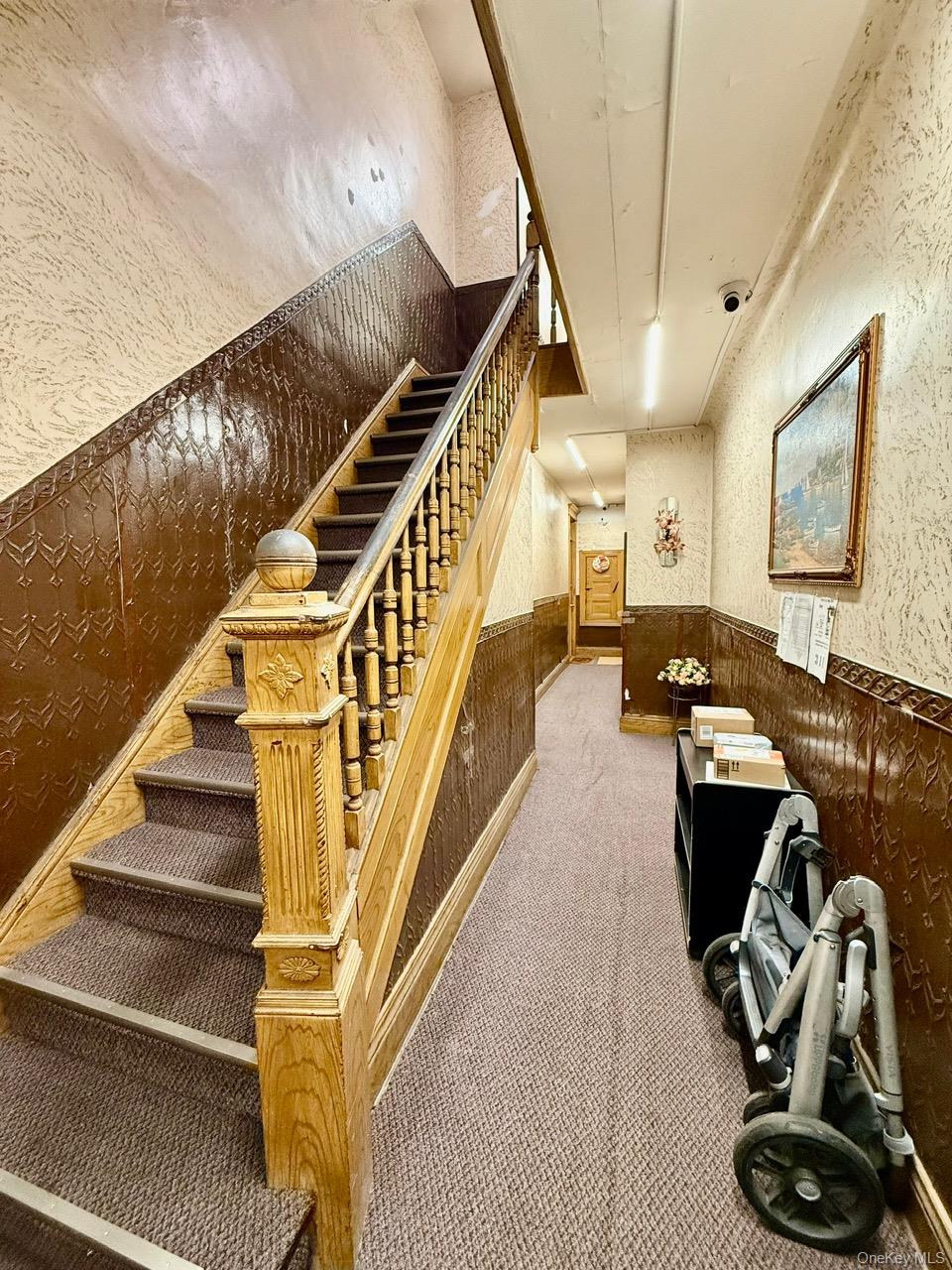 #6 photo, 2052 Gates Avenue, Ridgewood , NY 11385