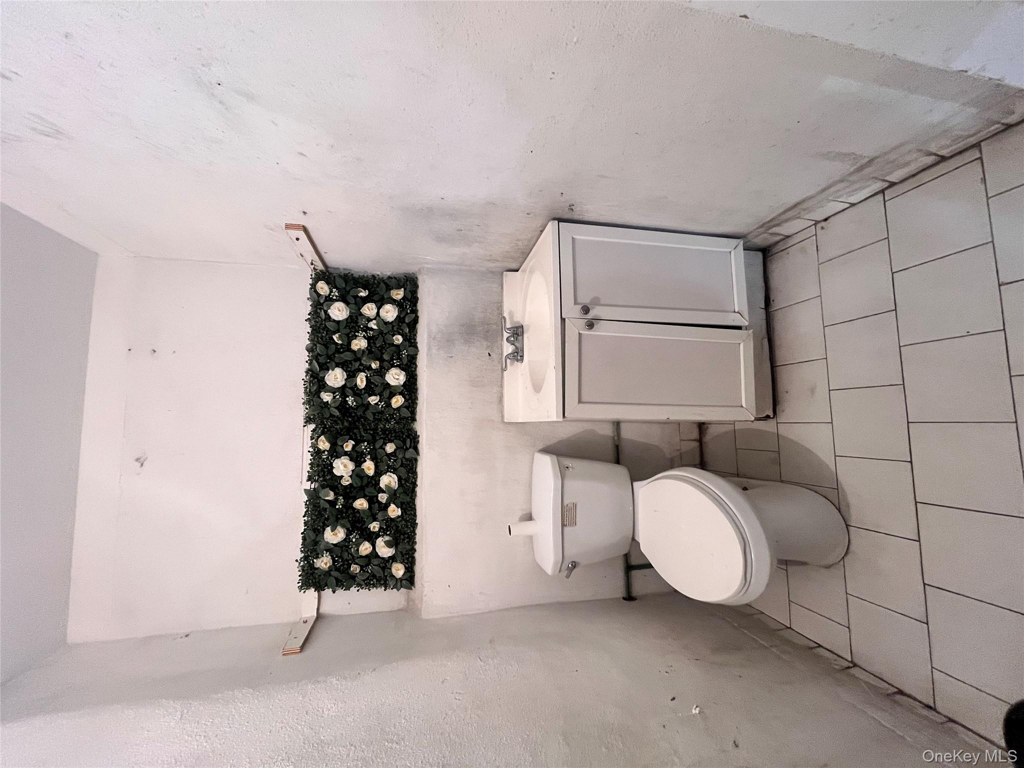 #16 photo, 6301 Fresh Pond Road, Ridgewood , NY 11385