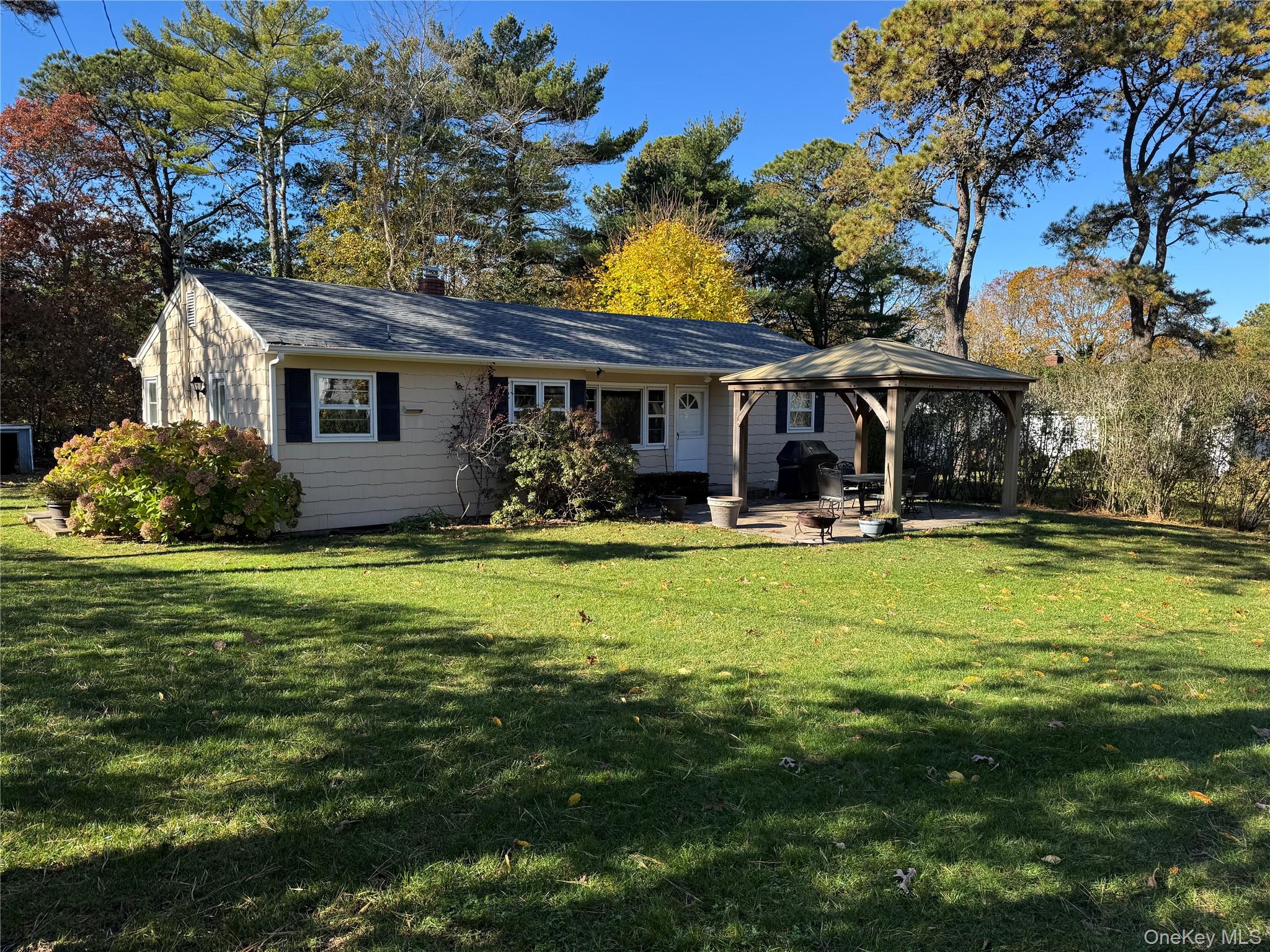 #1 photo, 39 North Rd., Hampton Bays , NY 11946
