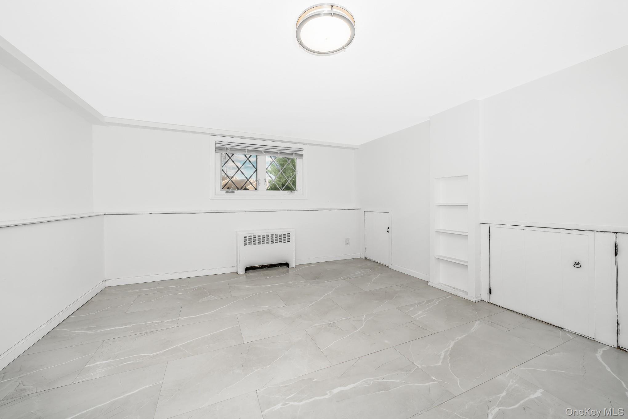 #18 photo, 3 Brewster Gate, Massapequa , NY 11758