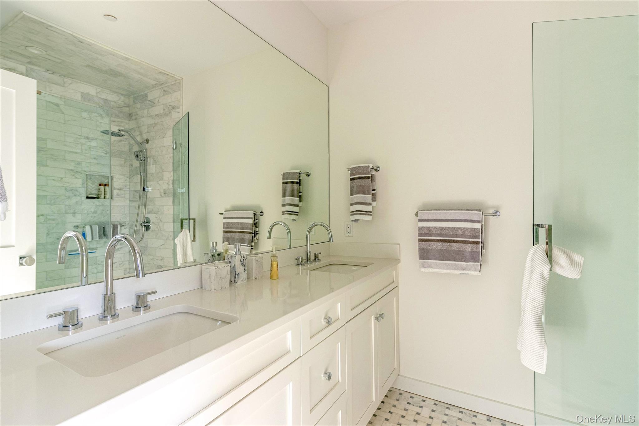 #20 photo, 123 Sterling Avenue, Greenport , NY 11944