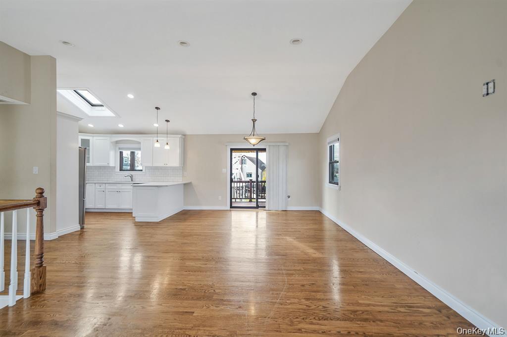 #10 photo, 745 S 9th Street, Lindenhurst , NY 11757