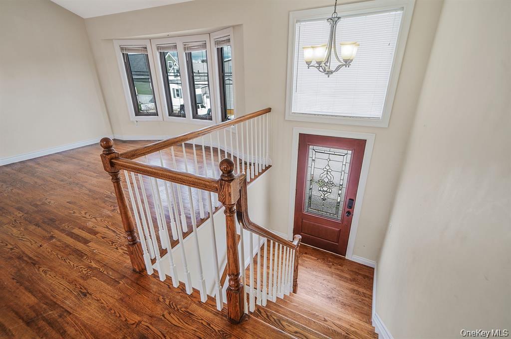 #5 photo, 745 S 9th Street, Lindenhurst , NY 11757