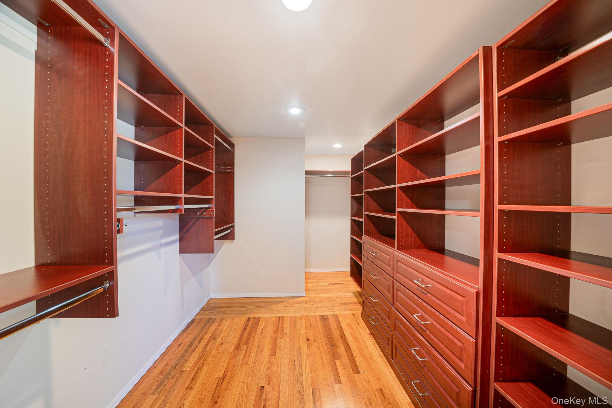 #12 photo, 32 Williams Avenue, サフォーク郡 Holtsville , NY 11742