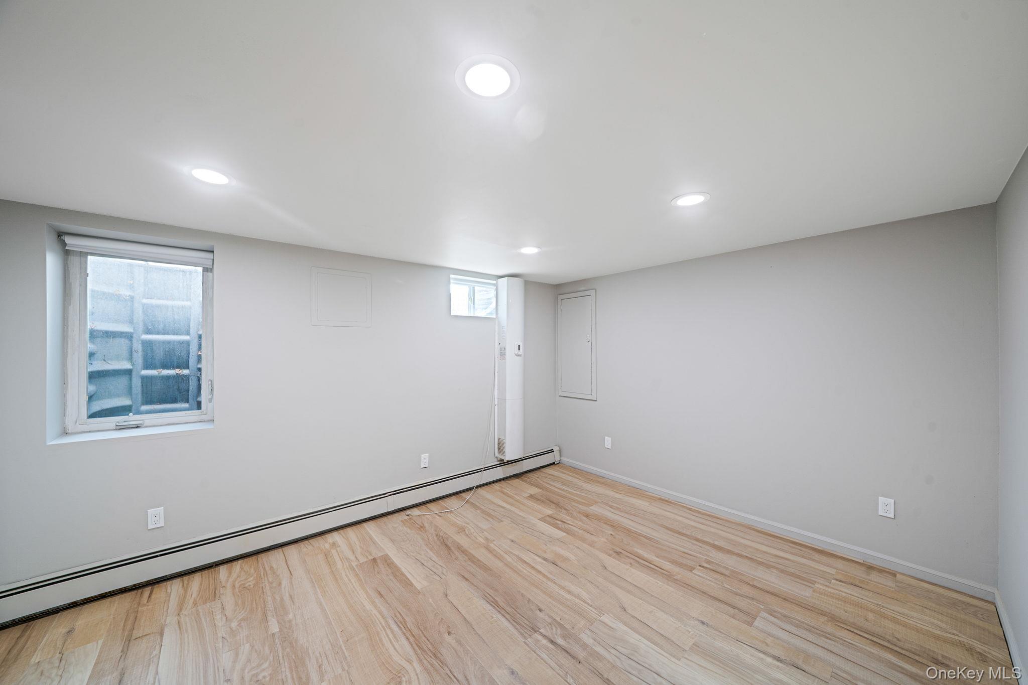 #18 photo, 32 Williams Avenue, サフォーク郡 Holtsville , NY 11742