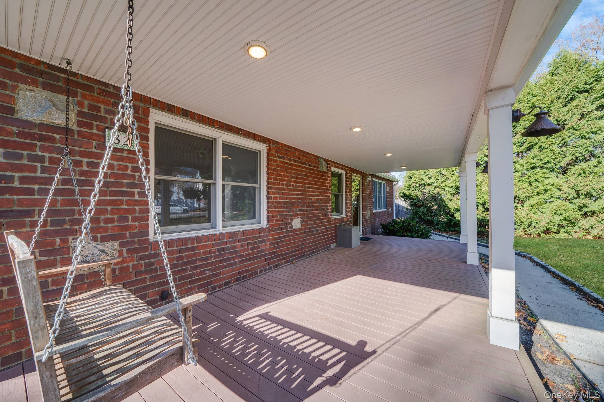 #3 photo, 32 Williams Avenue, サフォーク郡 Holtsville , NY 11742