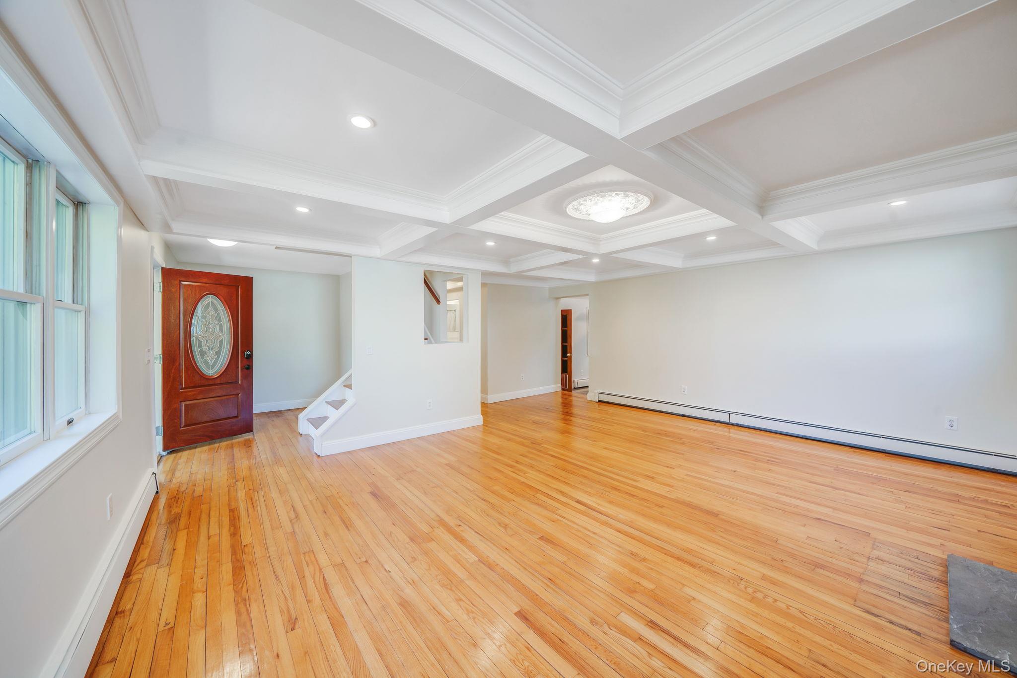 #5 photo, 32 Williams Avenue, サフォーク郡 Holtsville , NY 11742