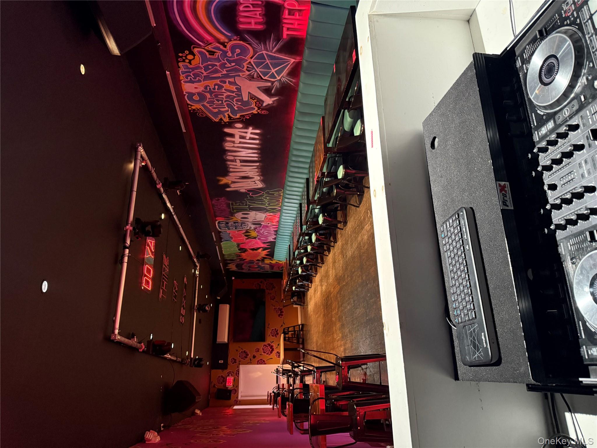 #11 photo, 2715 Hempstead Turnpike, Levittown , NY 11756