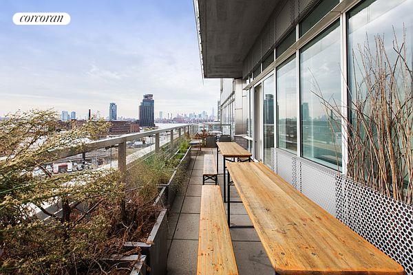 #13 photo, Hunters Point, Hunters Point , NY 11101