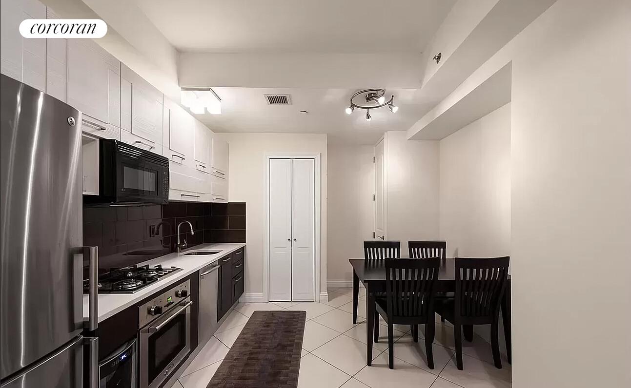 #7 photo, 143 W 30TH Street, Midtown , NY 10001