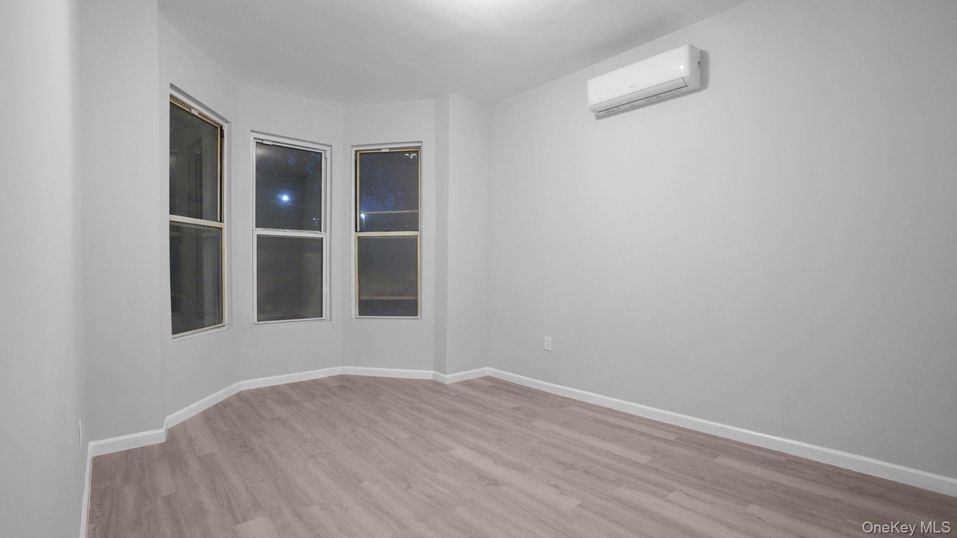 #10 photo, 2448 Webb Avenue, Bronx , NY 10468