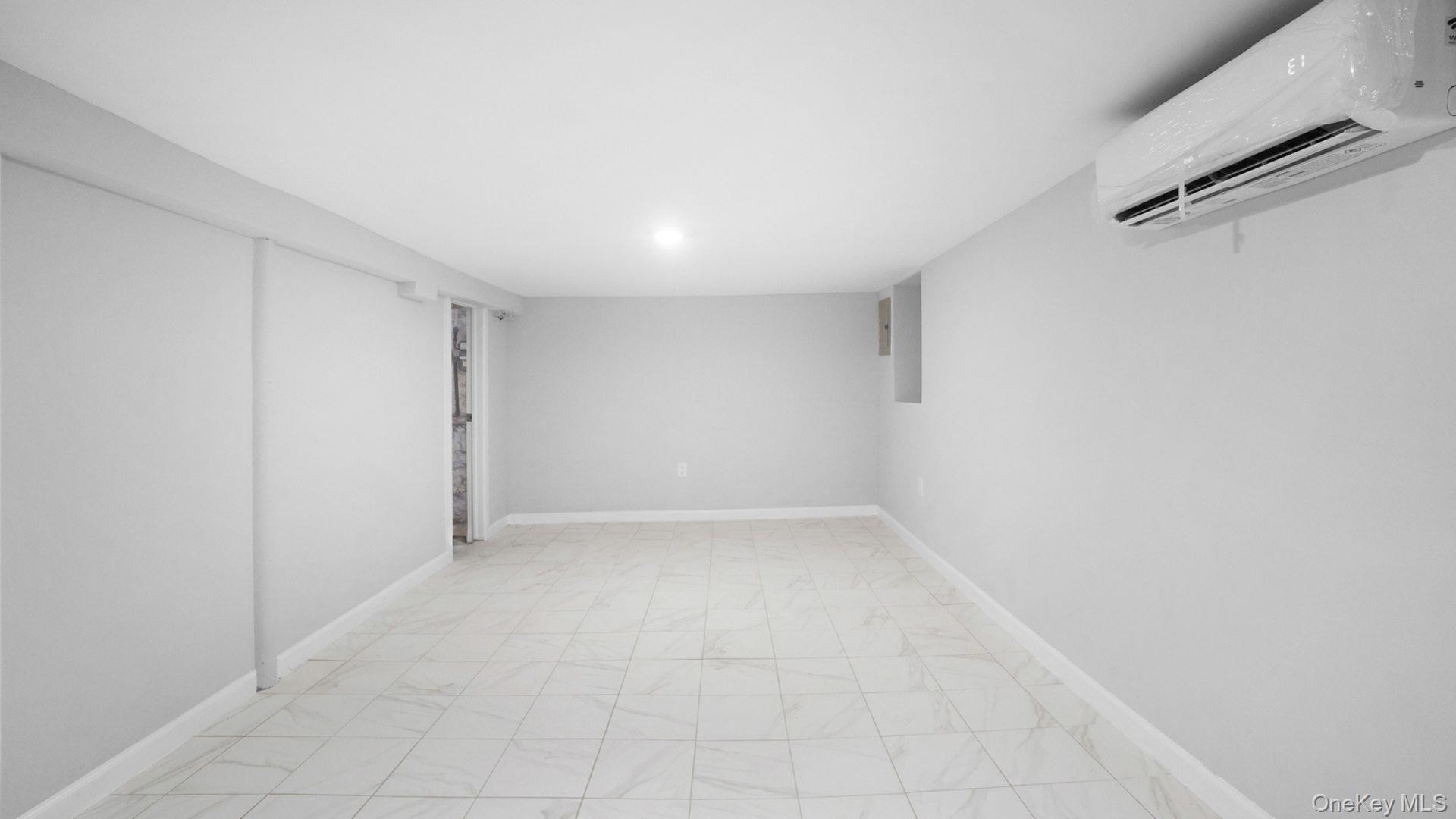 #15 photo, 2448 Webb Avenue, Bronx , NY 10468