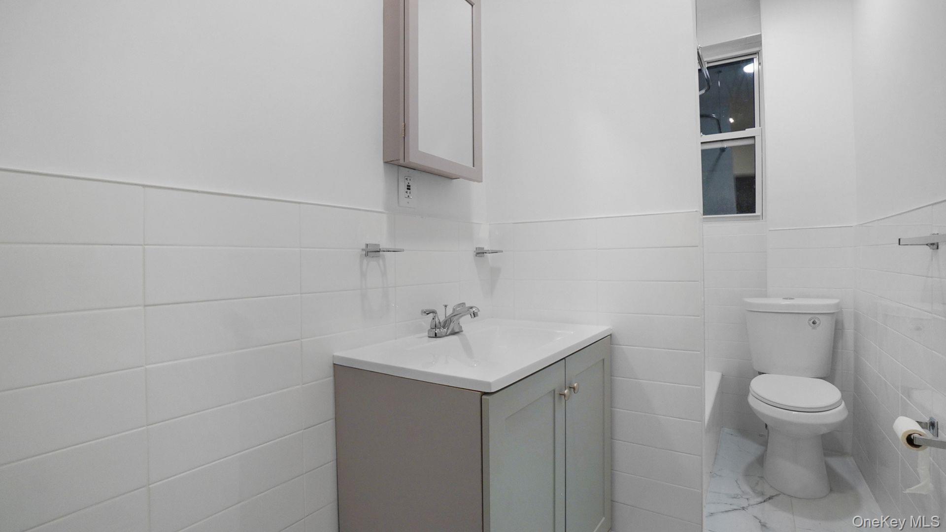 #18 photo, 2448 Webb Avenue, Bronx , NY 10468