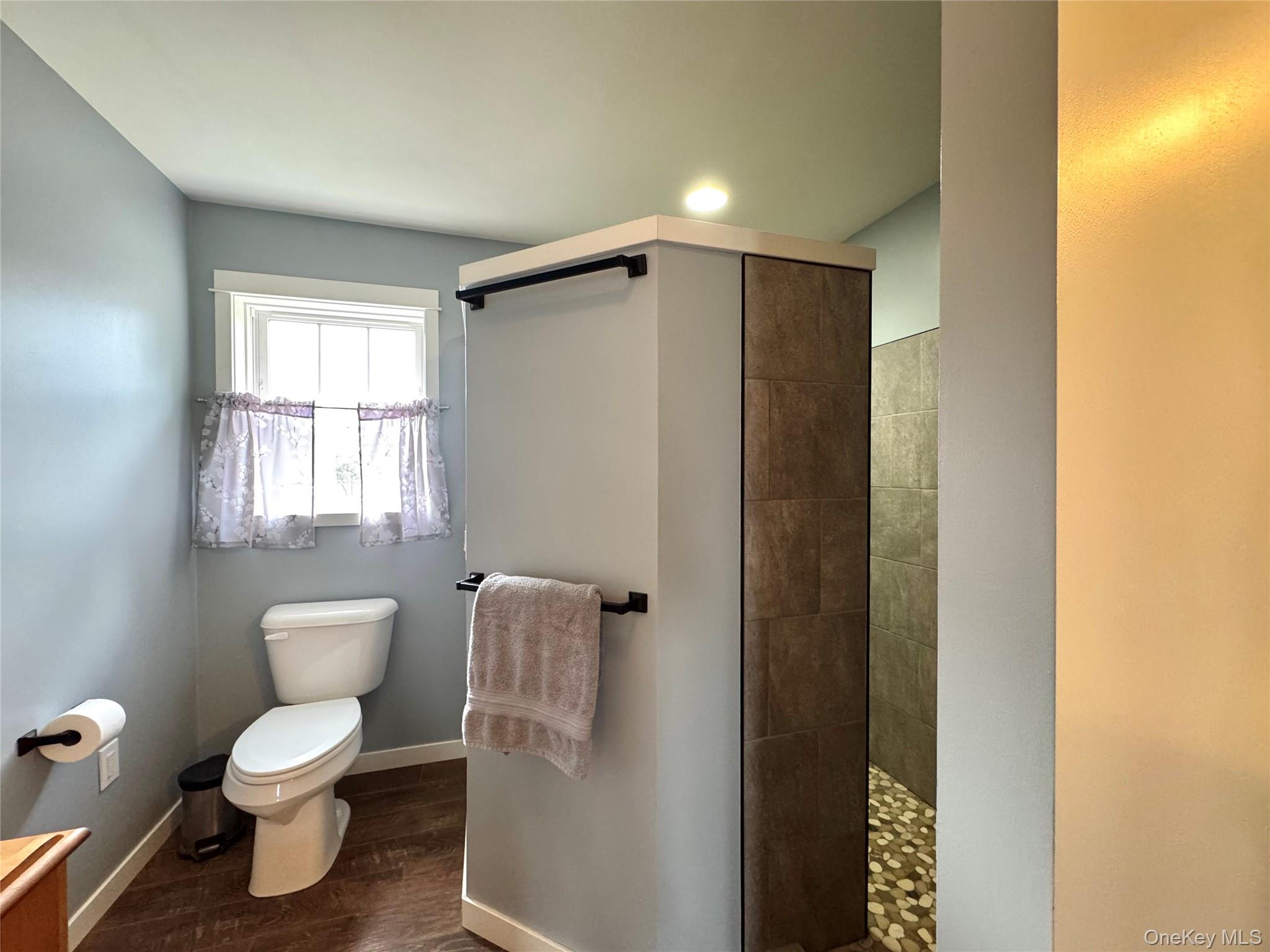 #16 photo, 77 Longwood Drive, Athens , NY 12015