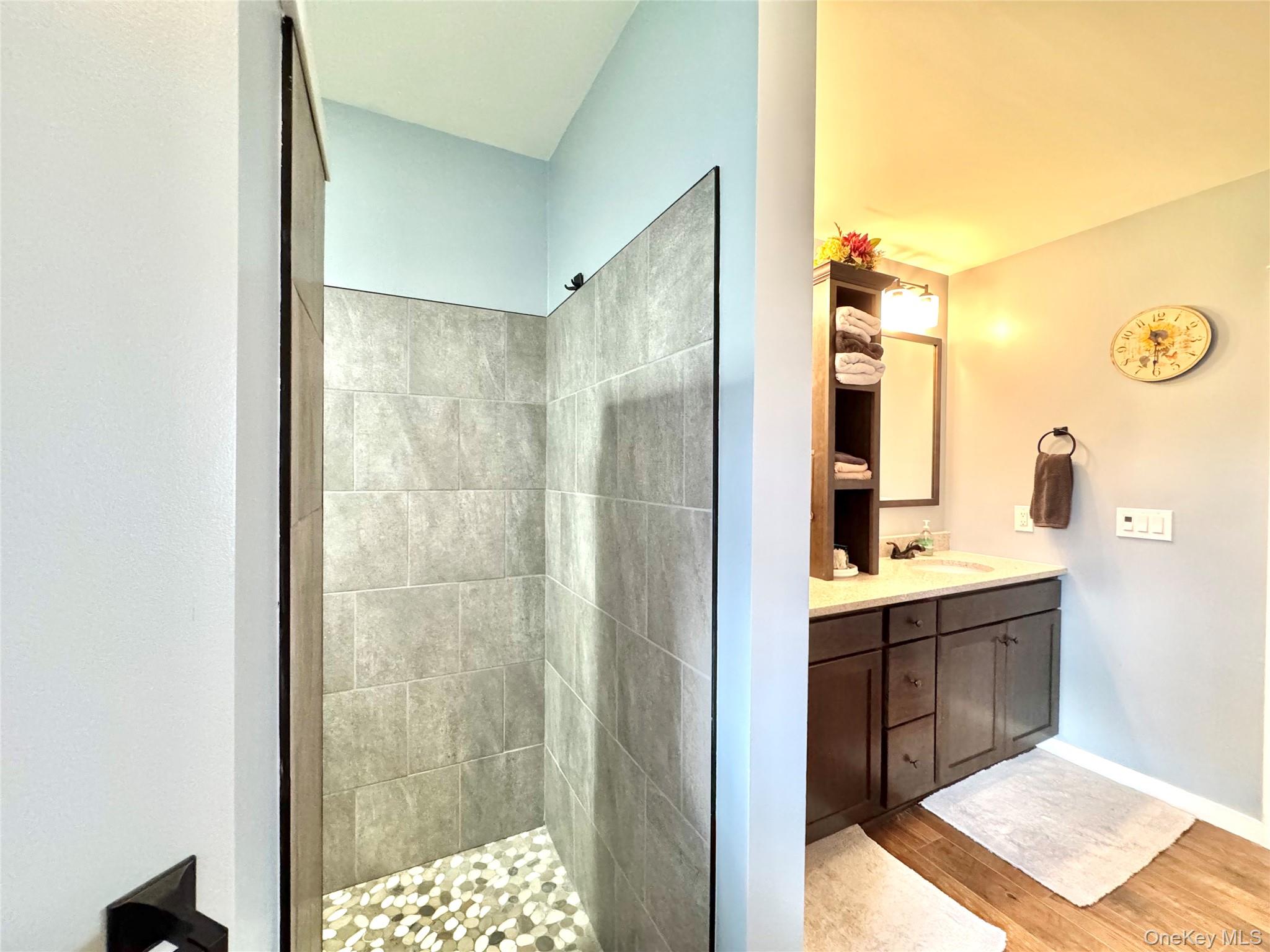 #18 photo, 77 Longwood Drive, Athens , NY 12015