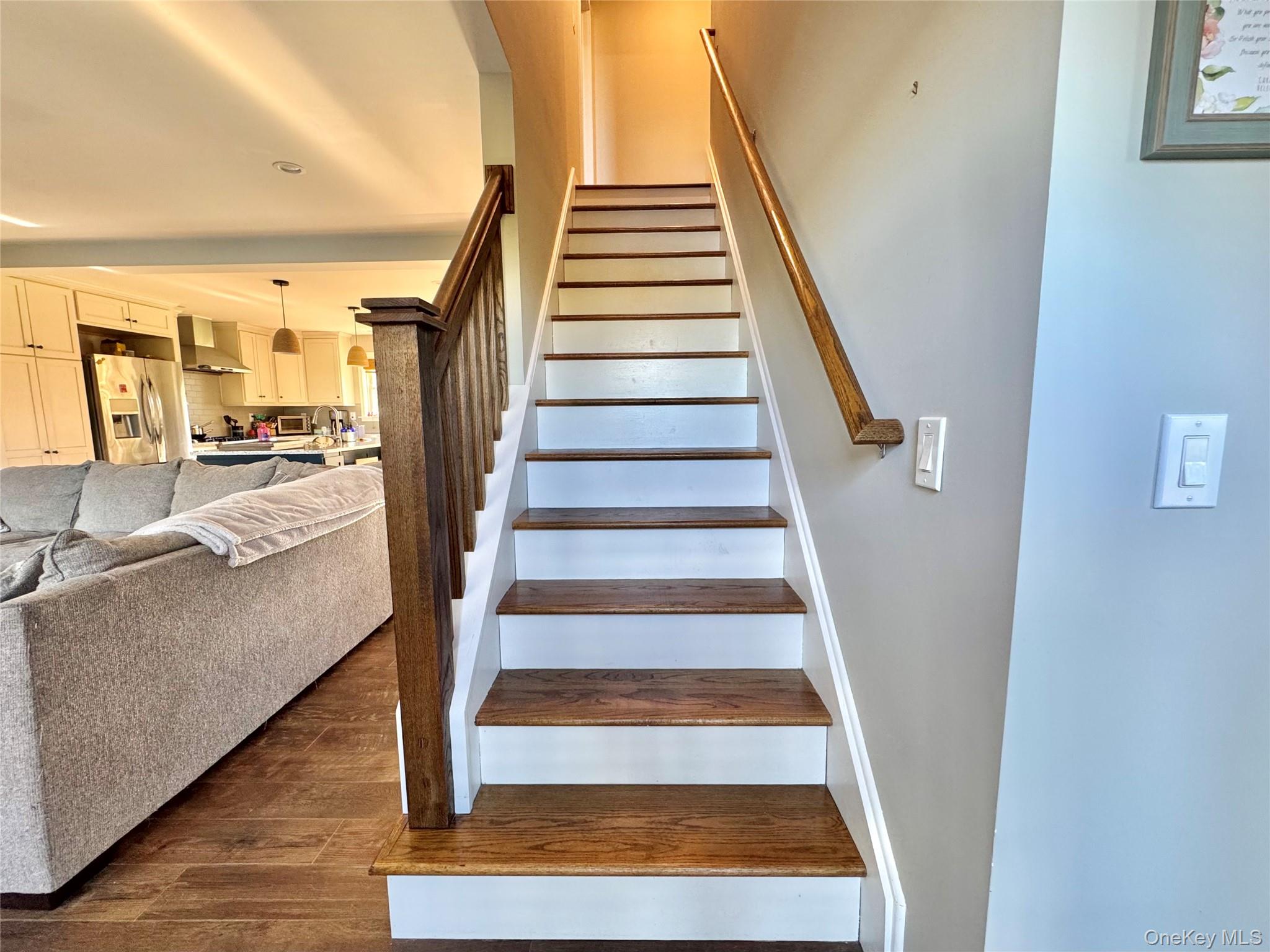 #20 photo, 77 Longwood Drive, Athens , NY 12015