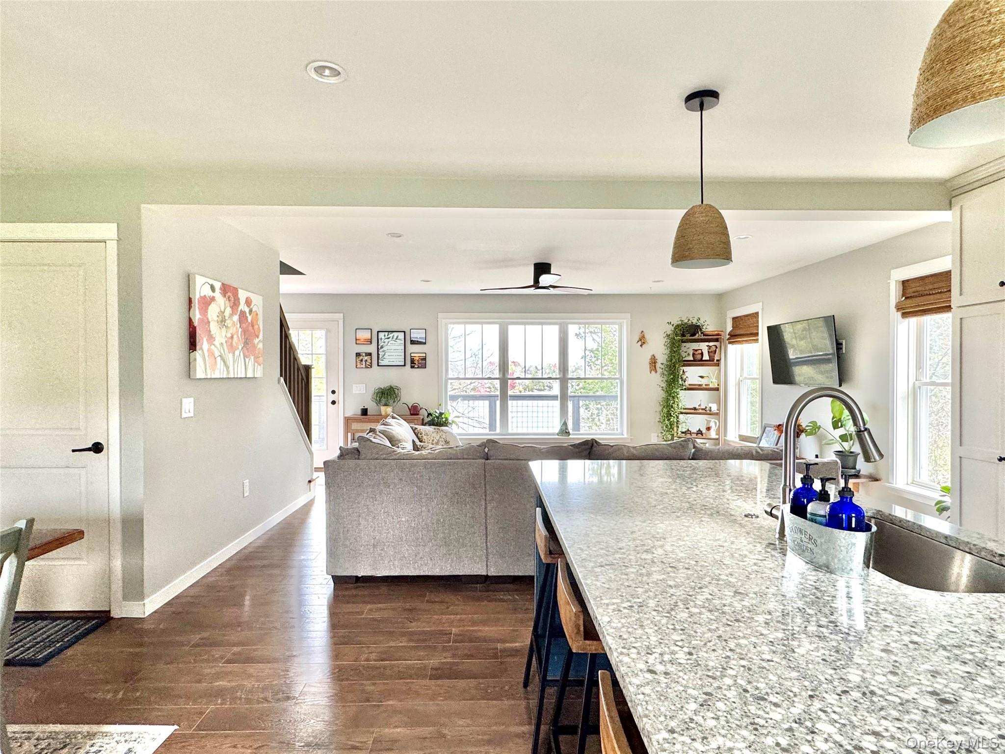 #5 photo, 77 Longwood Drive, Athens , NY 12015