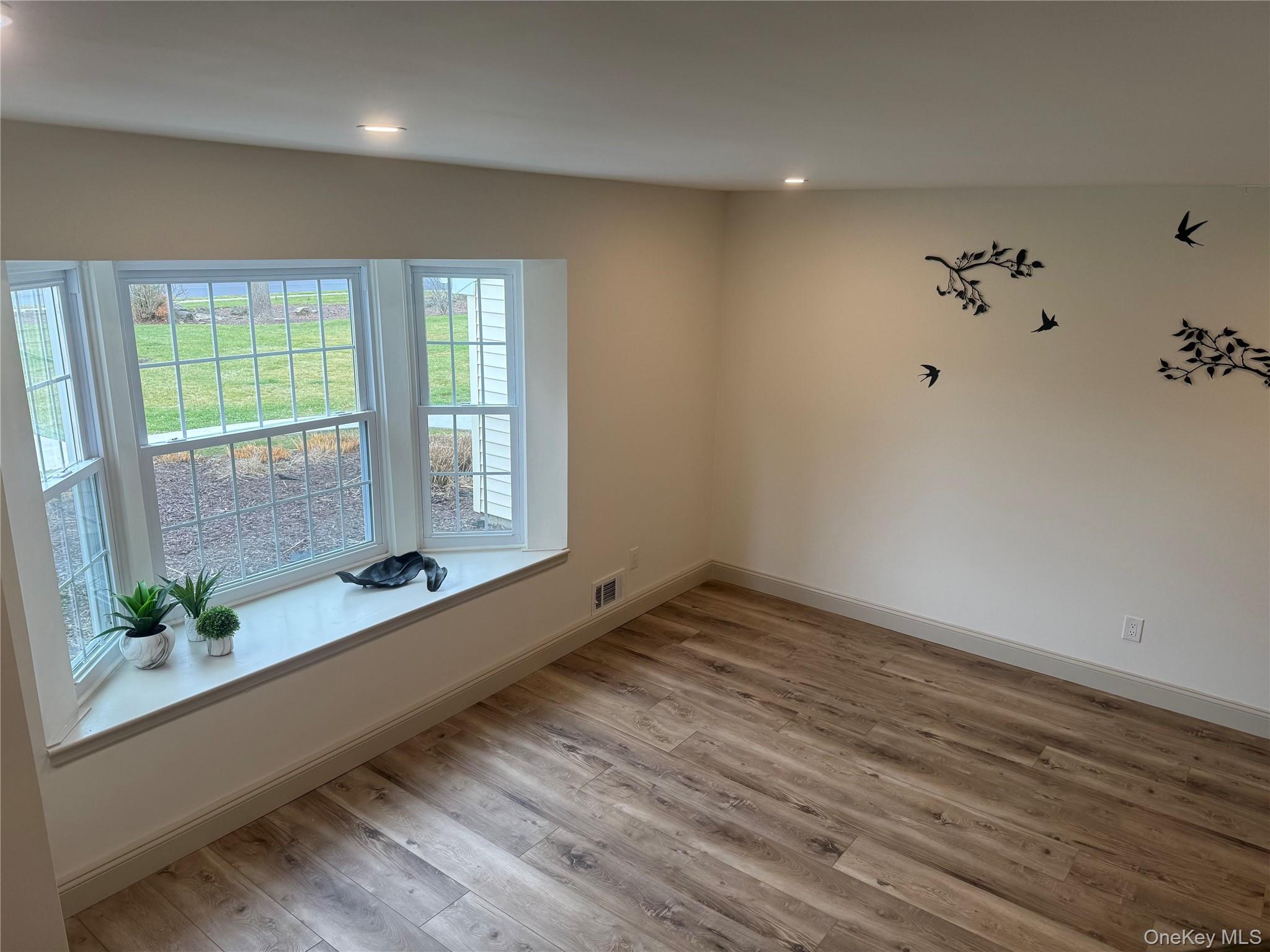 #4 photo, 230 Homestead Village Drive, Warwick , NY 10990