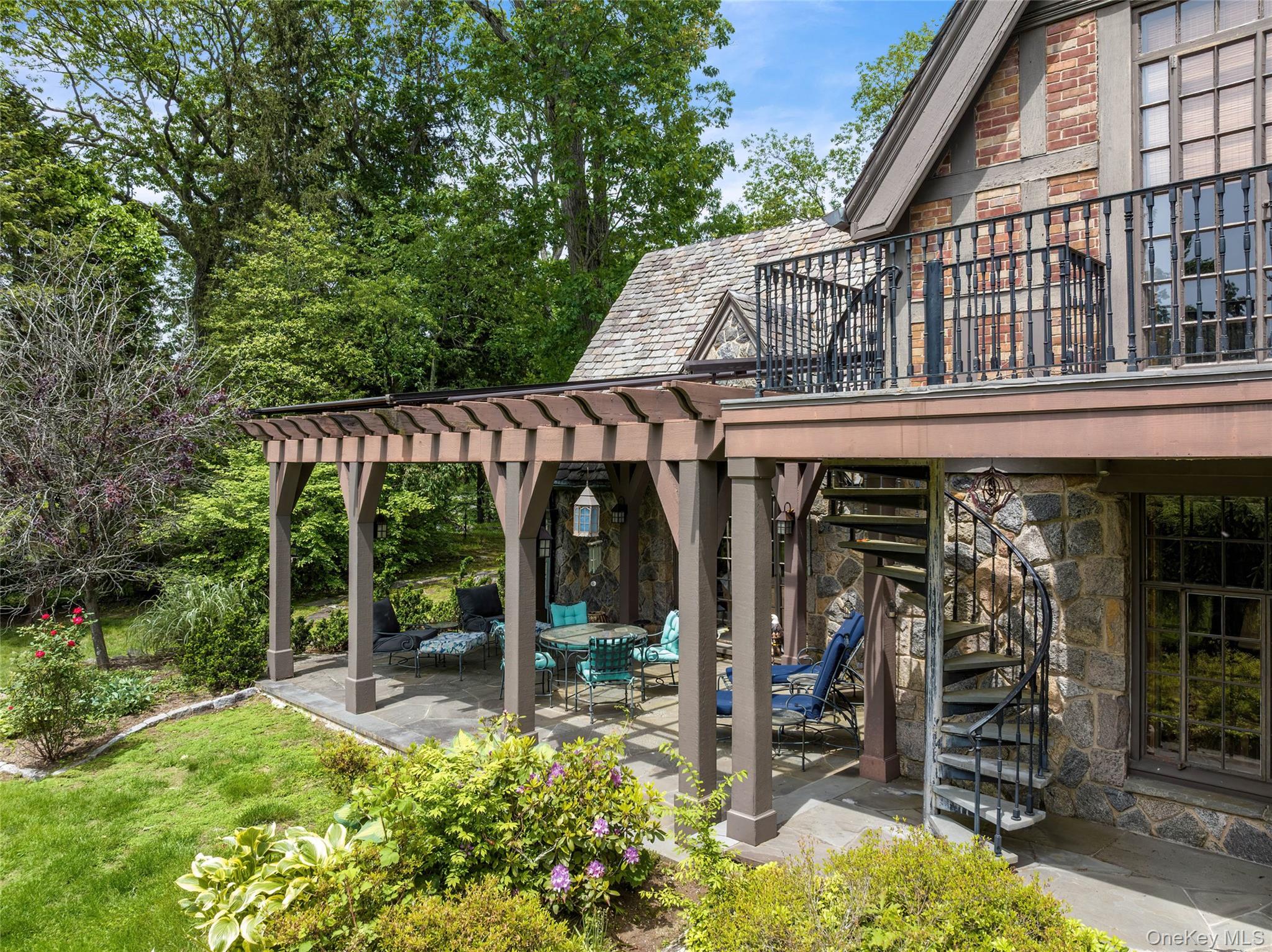 #17 photo, 294 Sterling Road, Harrison , NY 10528