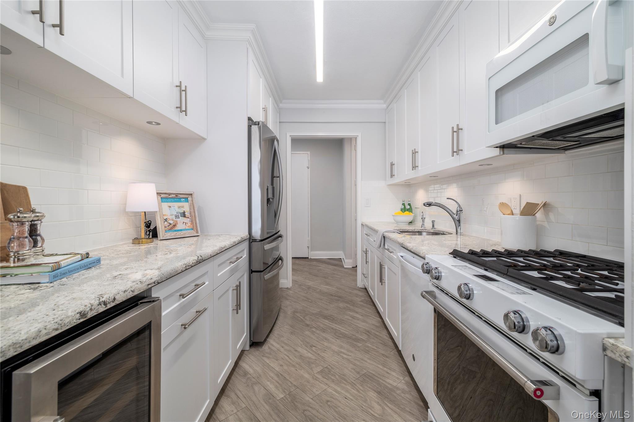 #8 photo, 666 Shore Road, Long Beach , NY 11561