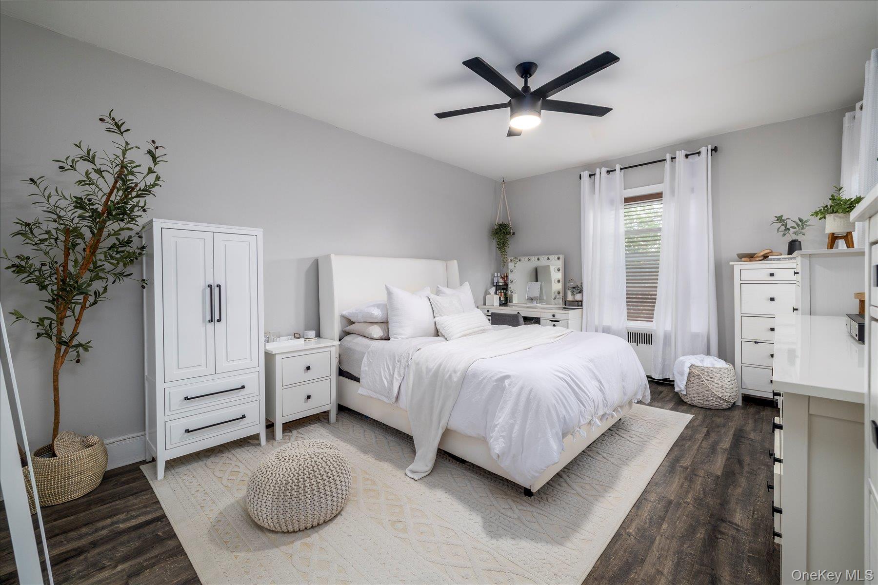 #8 photo, 261 Central Avenue, Lawrence , NY 11559