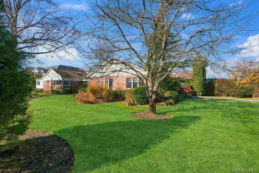 #2 photo, 72 Lake End Road, Merrick , NY 11566