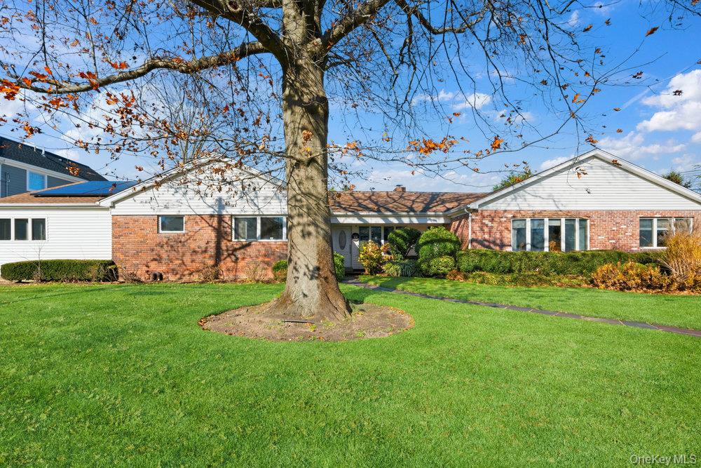 #4 photo, 72 Lake End Road, Merrick , NY 11566