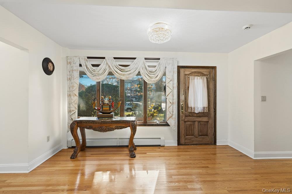 #8 photo, 72 Lake End Road, Merrick , NY 11566