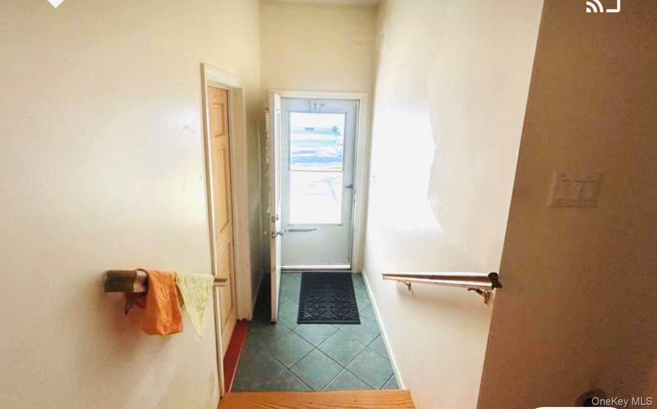 #11 photo, 100 Broad Street, Williston Park , NY 11596