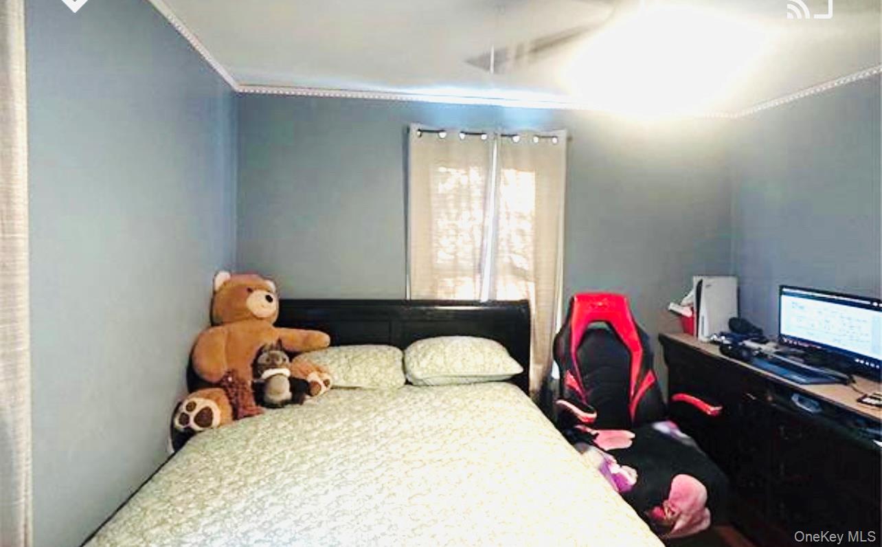 #15 photo, 100 Broad Street, Williston Park , NY 11596