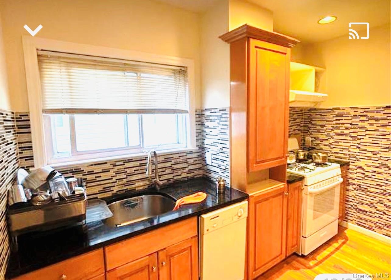 #9 photo, 100 Broad Street, Williston Park , NY 11596