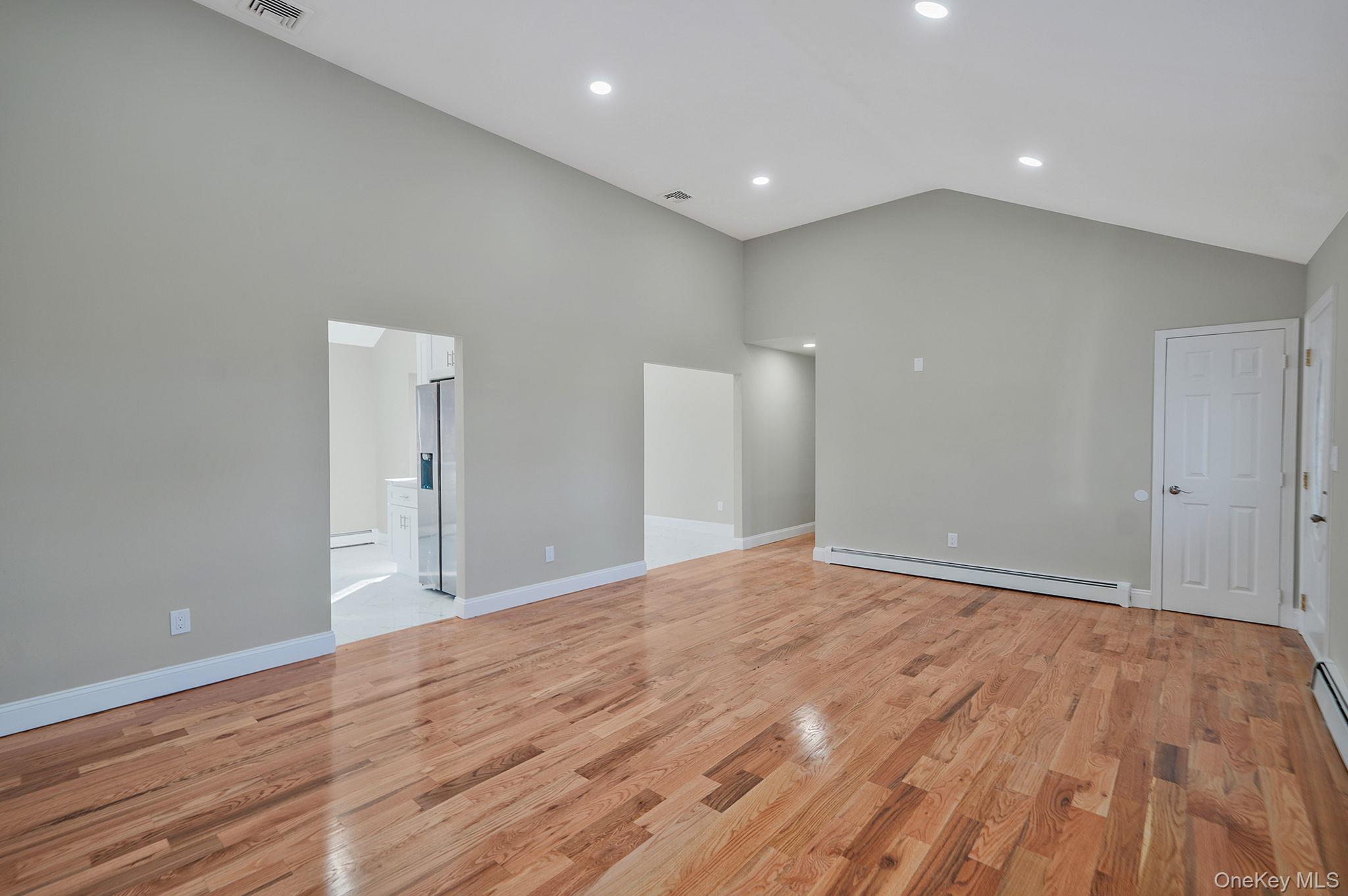 #14 photo, 14 Clearview, サフォーク郡 Selden , NY 11784