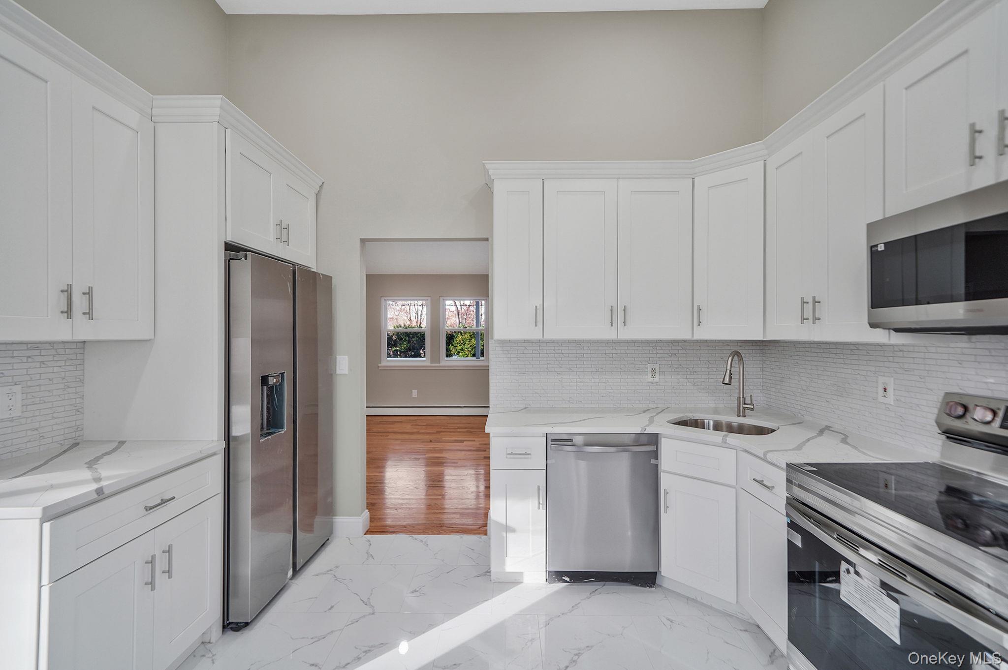 #20 photo, 14 Clearview, サフォーク郡 Selden , NY 11784