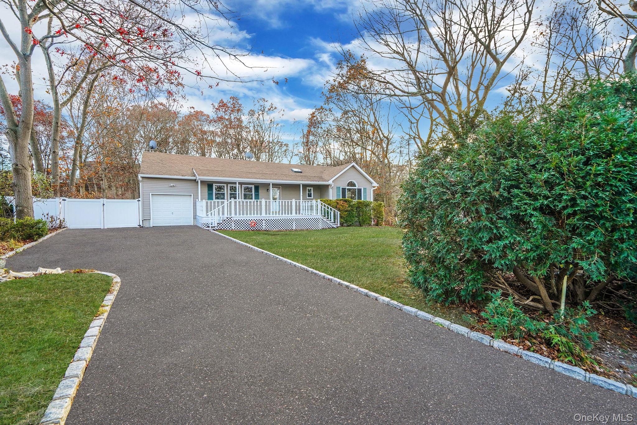 #4 photo, 14 Clearview, サフォーク郡 Selden , NY 11784