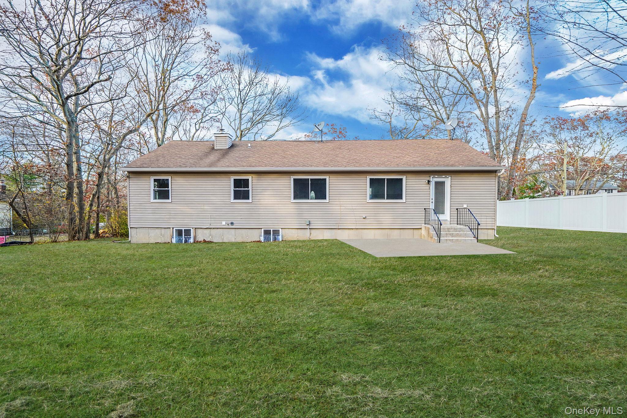 #6 photo, 14 Clearview, サフォーク郡 Selden , NY 11784