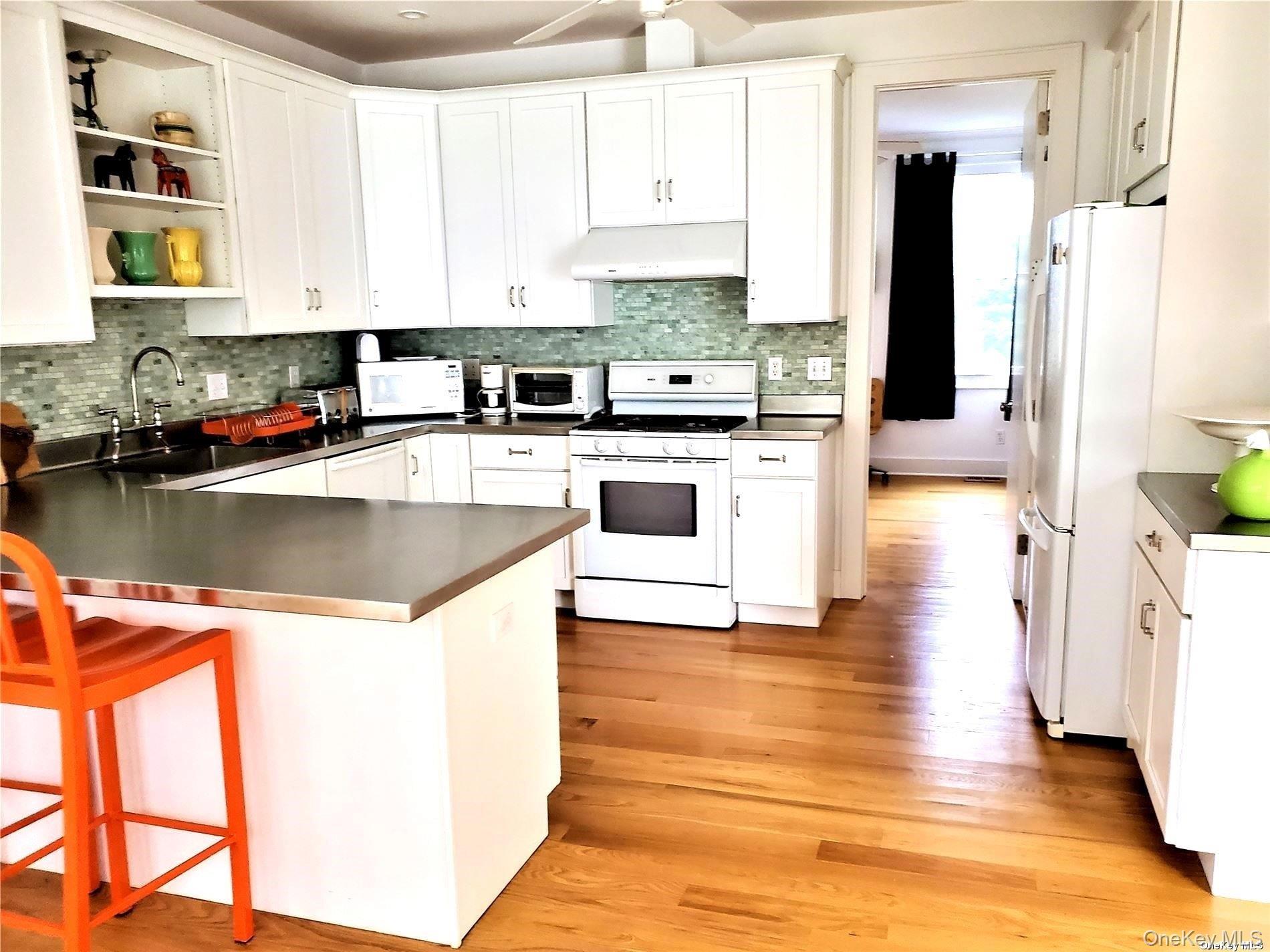 #13 photo, 1000 Rambler Road, Southold , NY 11971