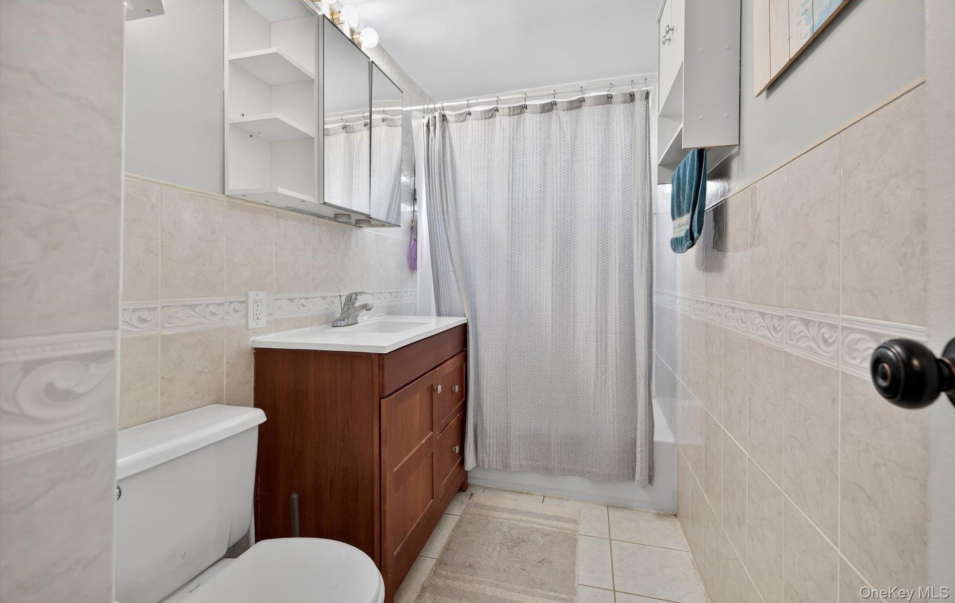 #13 photo, 324 Post Avenue, Westbury , NY 11590