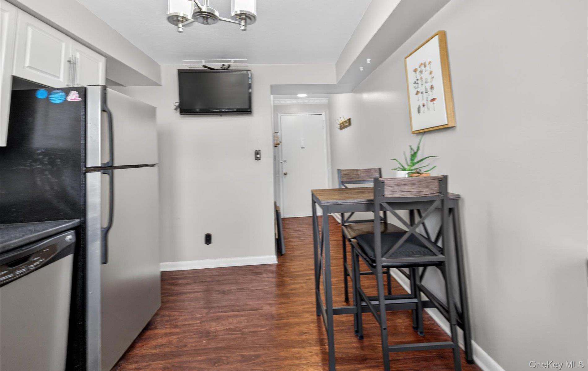 #8 photo, 324 Post Avenue, Westbury , NY 11590