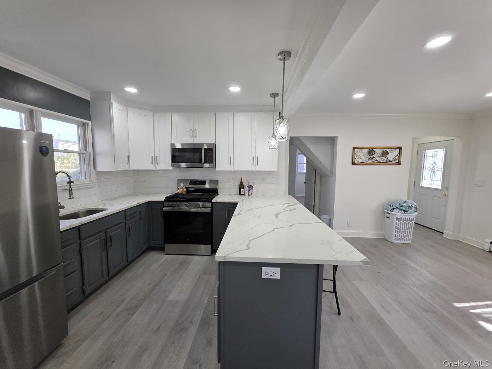 #12 photo, 113 Yoakum Avenue, Farmingdale , NY 11735