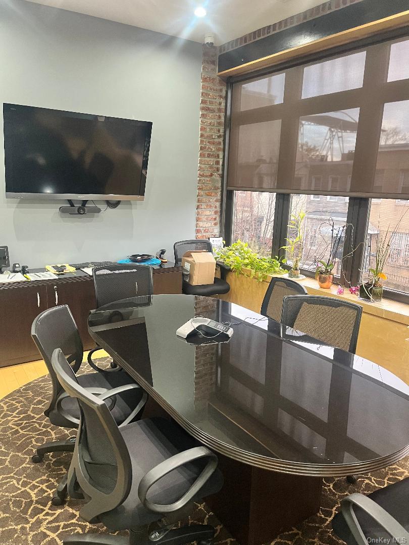 #6 photo, 3719 Broadway, Astoria , NY 11103