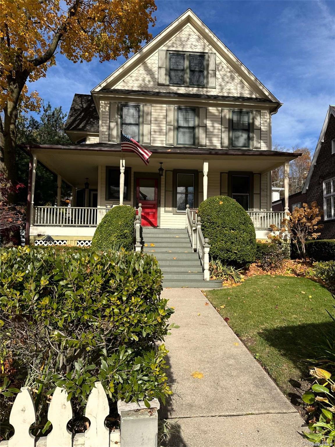 #14 photo, 209 Main Street, Northport , NY 11768