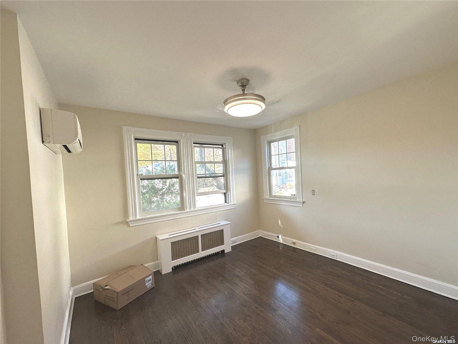 #9 photo, 209 Main Street, Northport , NY 11768