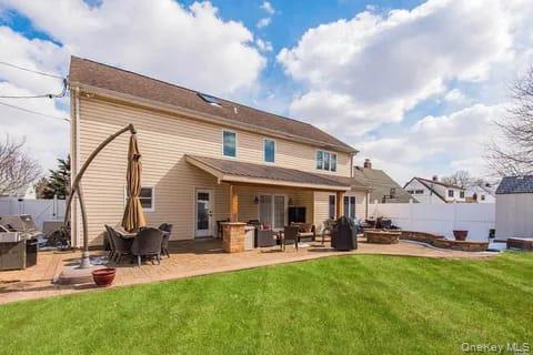 #12 photo, 24 Cable Lane, Hicksville , NY 11801