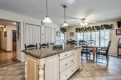 #17 photo, 24 Cable Lane, Hicksville , NY 11801