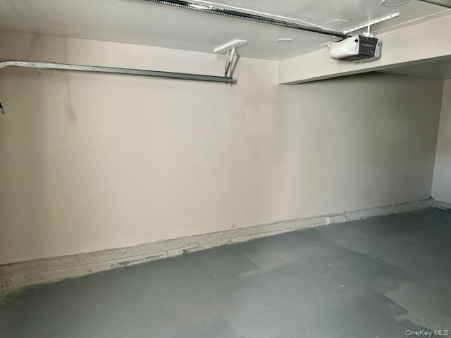 #11 photo, 5 Vilno, Huntington Station , NY 11746