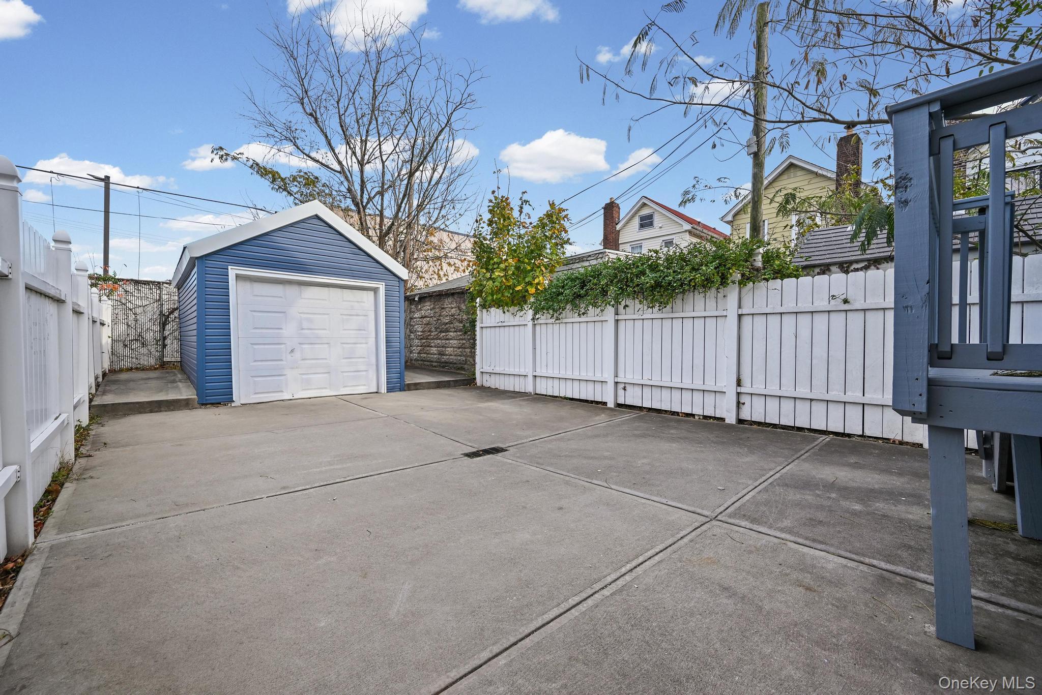 #15 photo, 1971 Hendrickson Street, Brooklyn , NY 11234