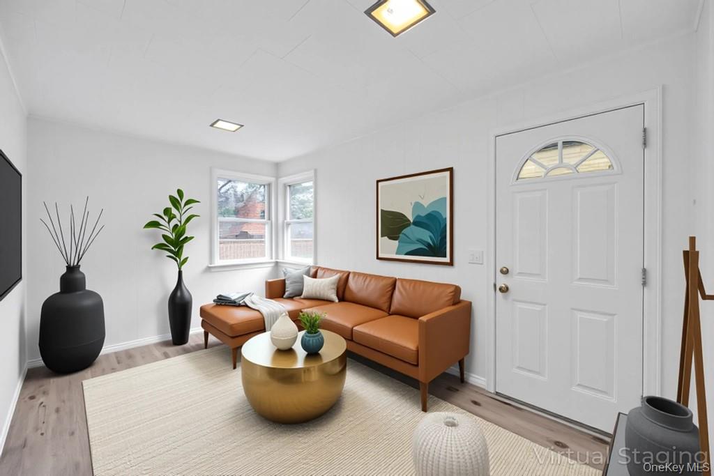 #11 photo, 4 Washington Avenue, Smithtown , NY 11787